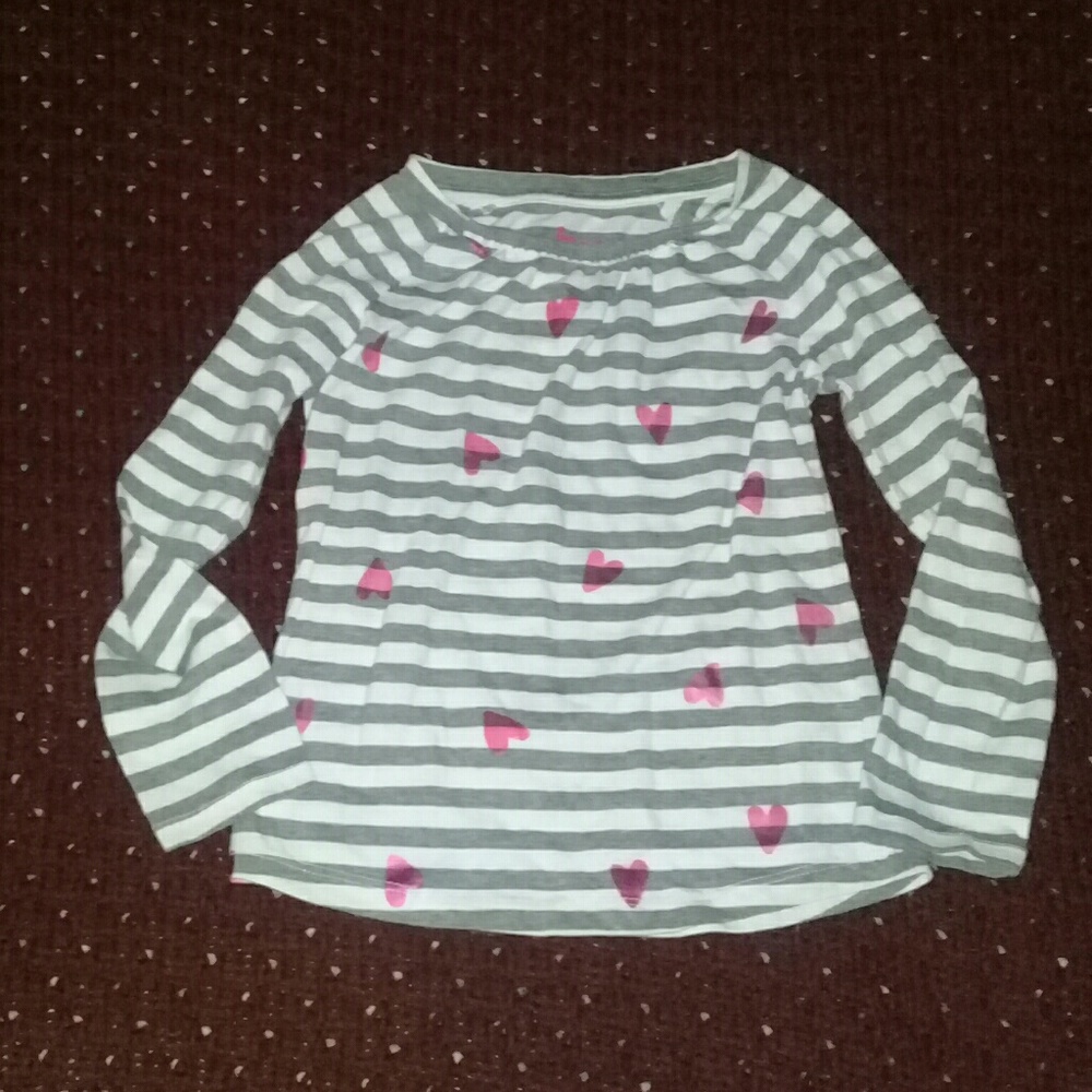 Circo gray/ white heart top size XS (4-5)